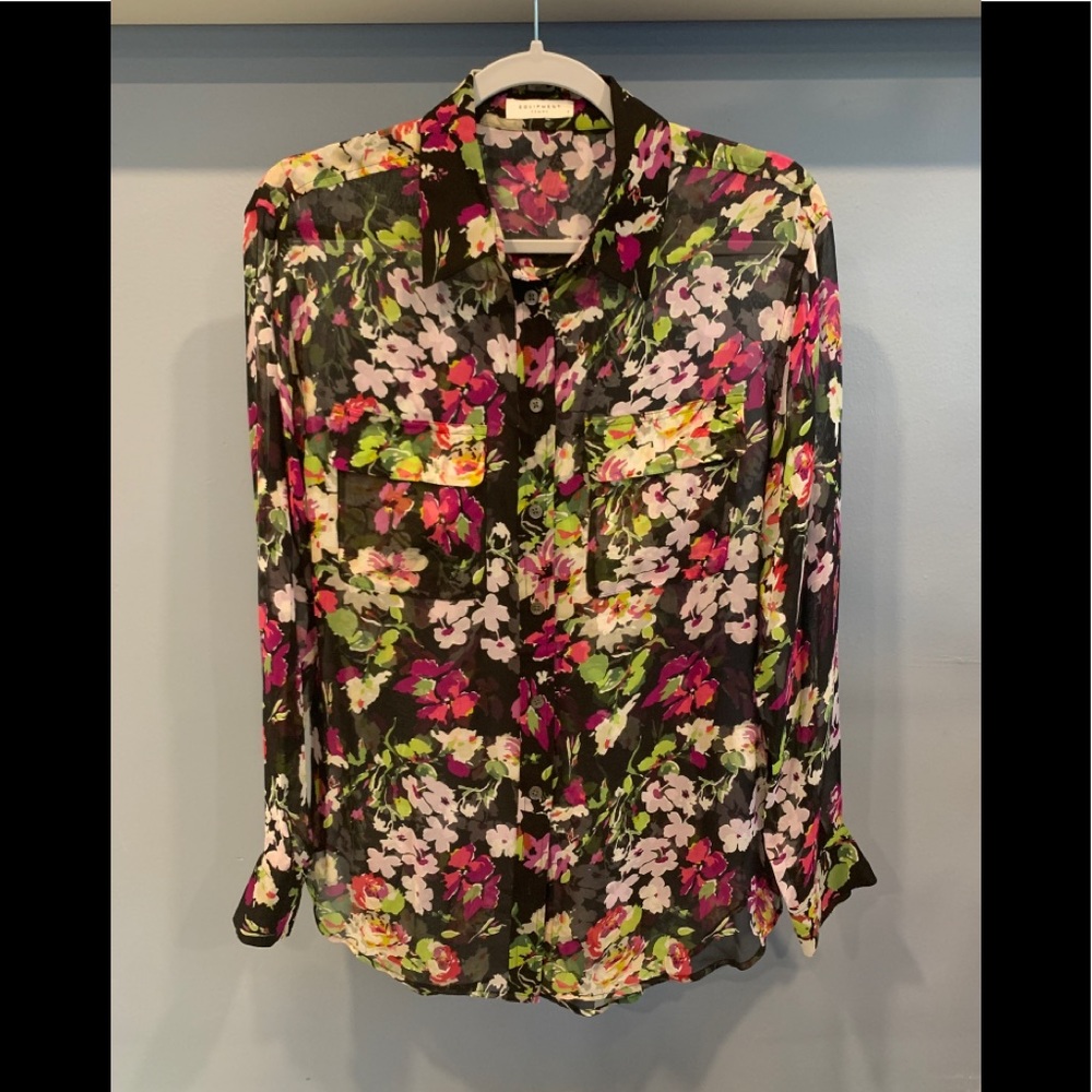 Equipment Femme 100% Silk Button Down Blouse